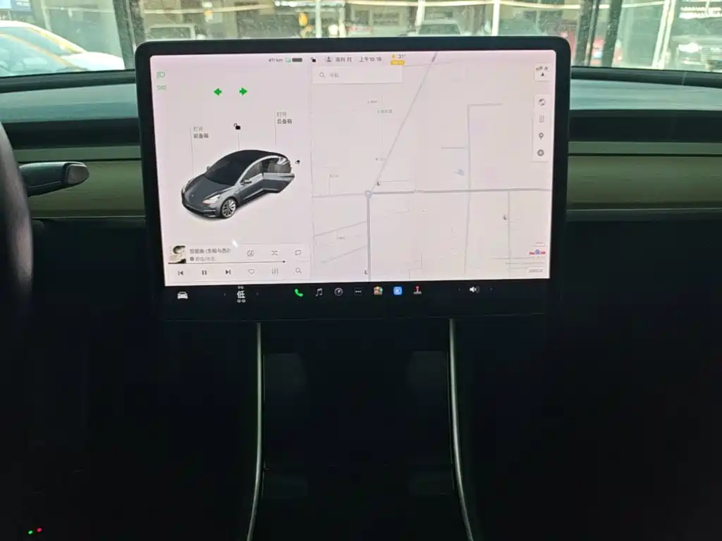 Tesla Model 3 — фото 13