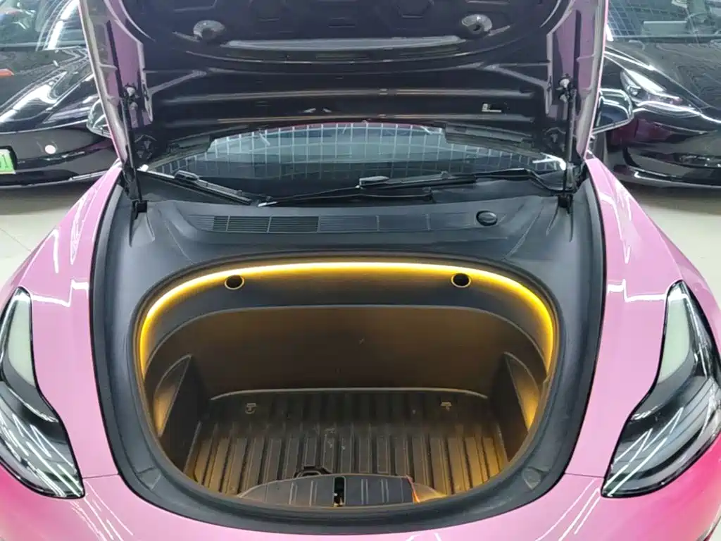 Tesla Model 3 — фото 20