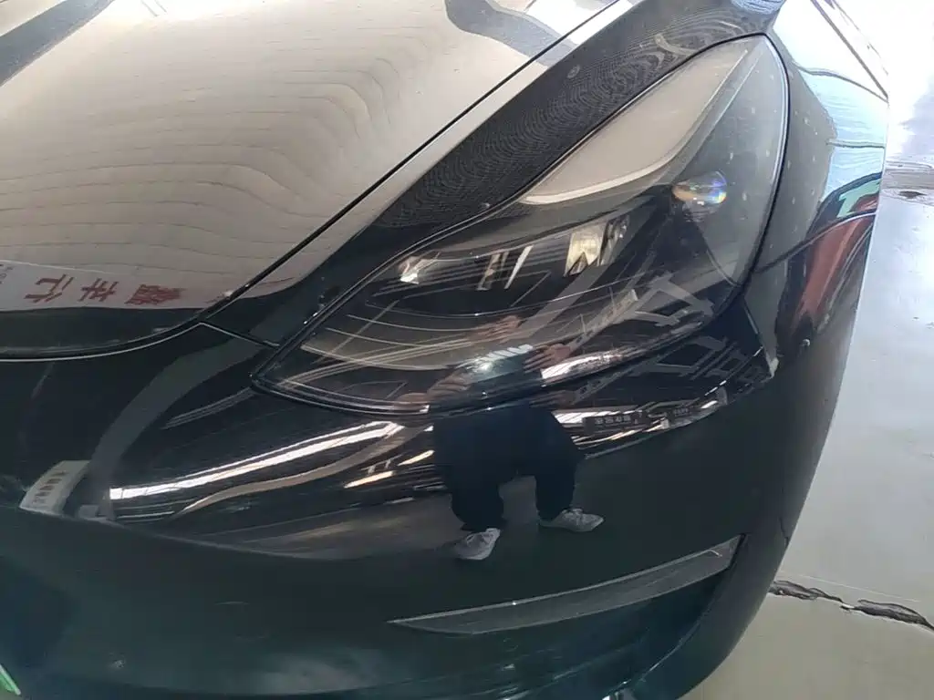 Tesla Model 3 — фото 24