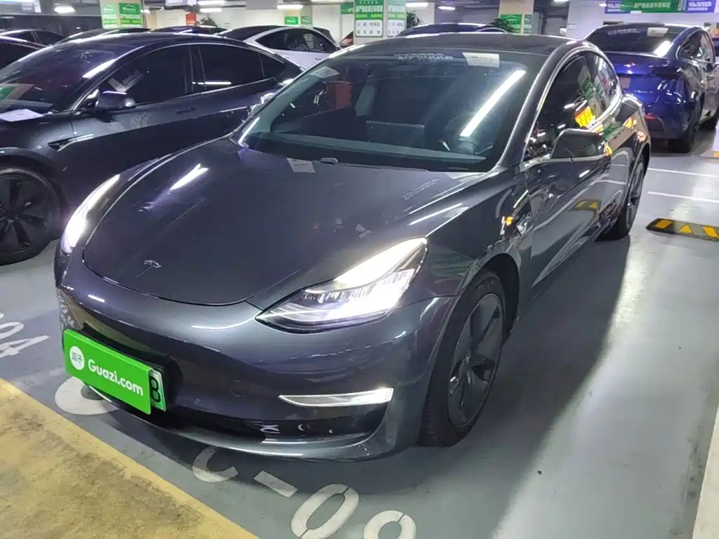 Tesla Model 3 — фото 2