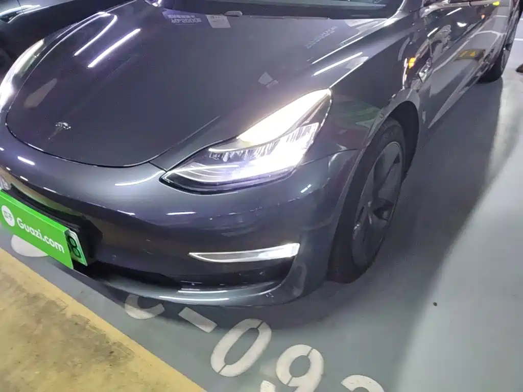 Tesla Model 3 — фото 24