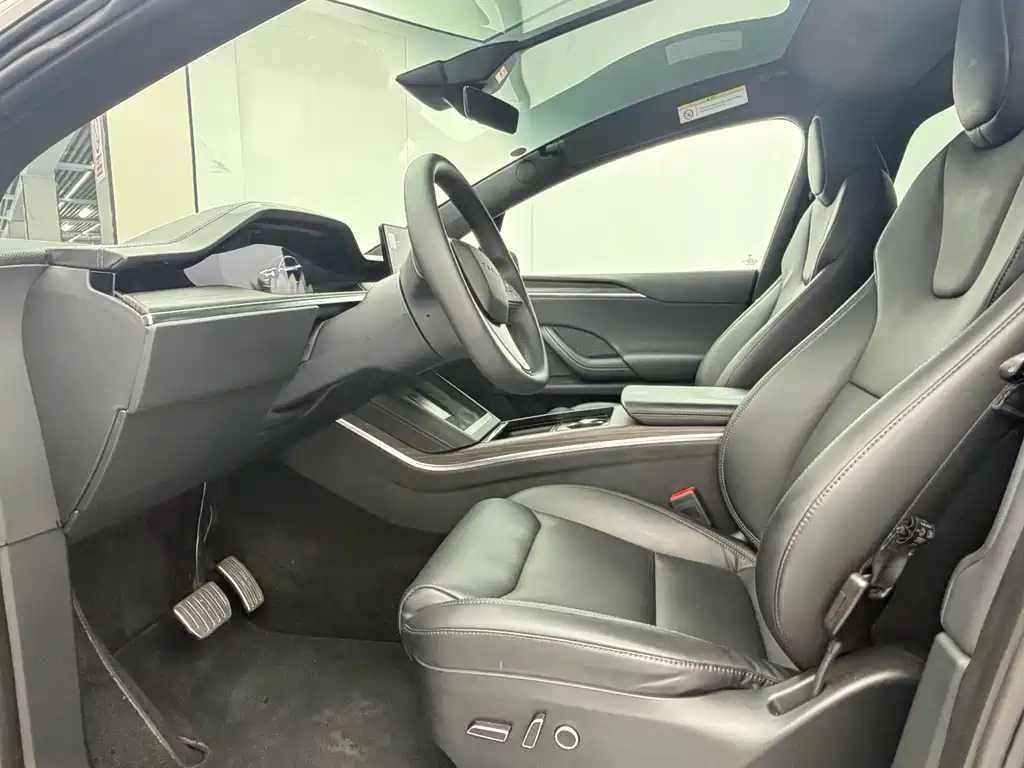 Tesla Model X — фото 4