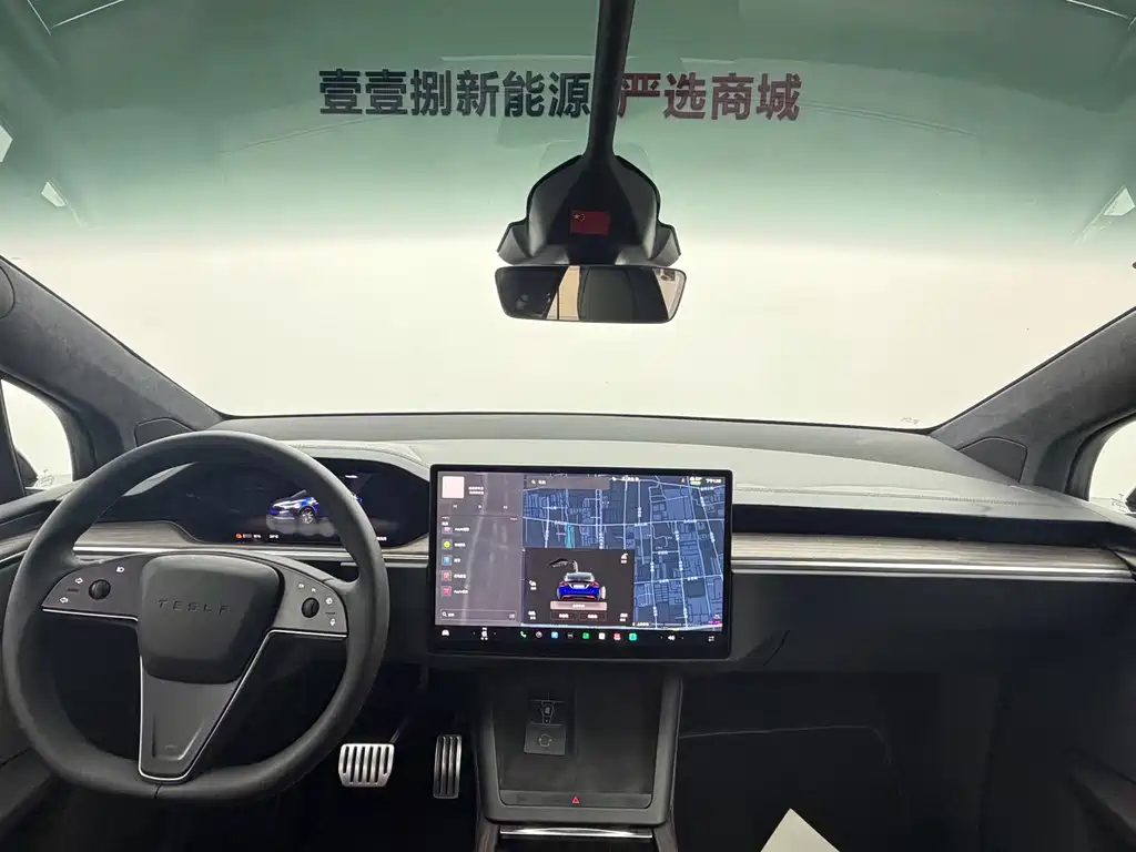 Tesla Model X — фото 6