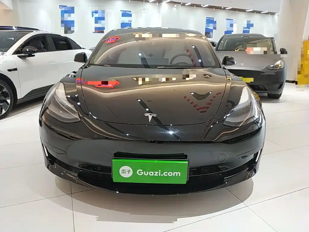 Tesla Model 3 — фото 3