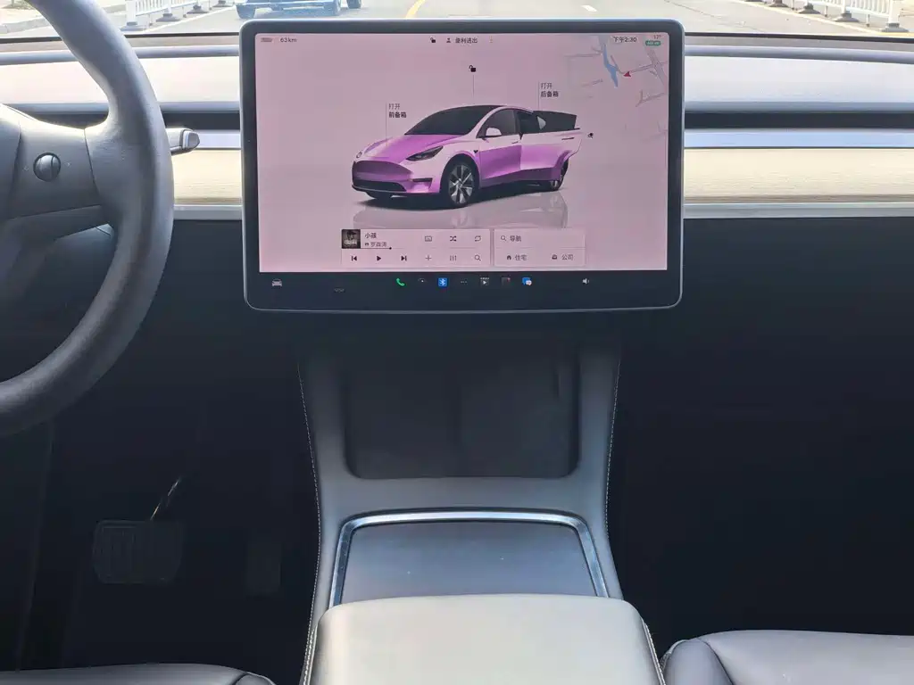Tesla Model Y — фото 8