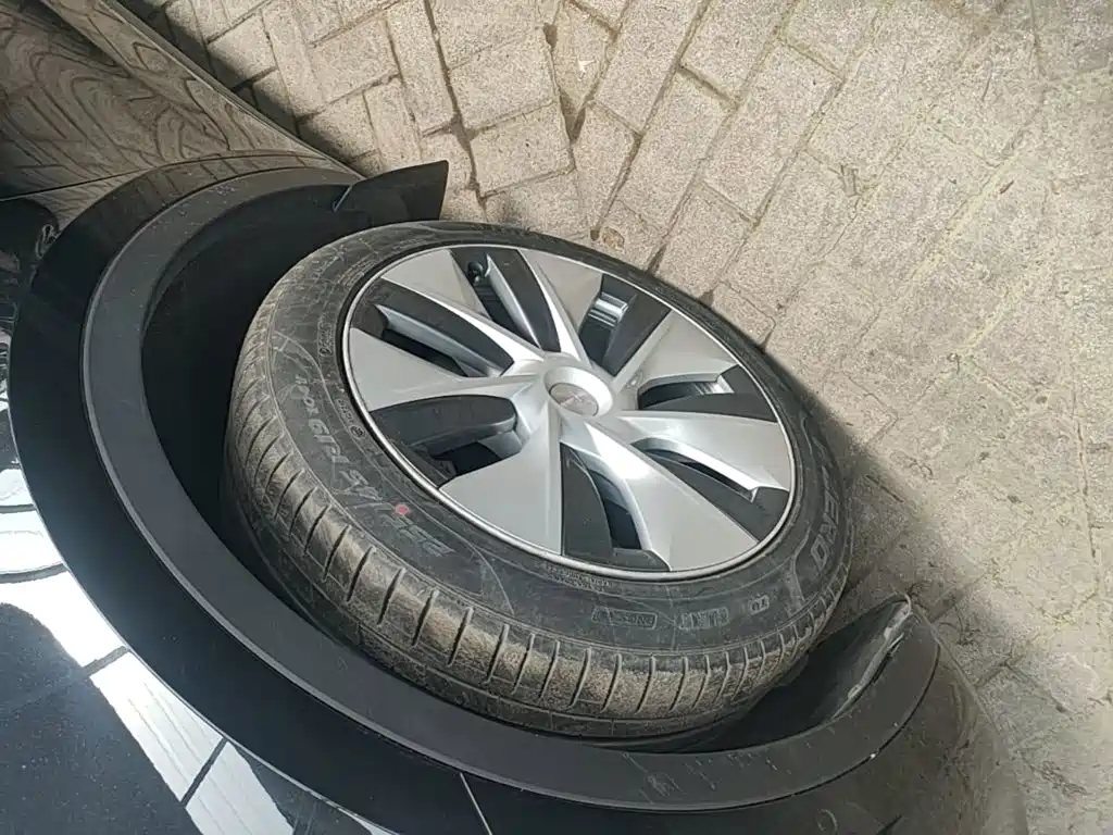 Tesla Model Y — фото 23