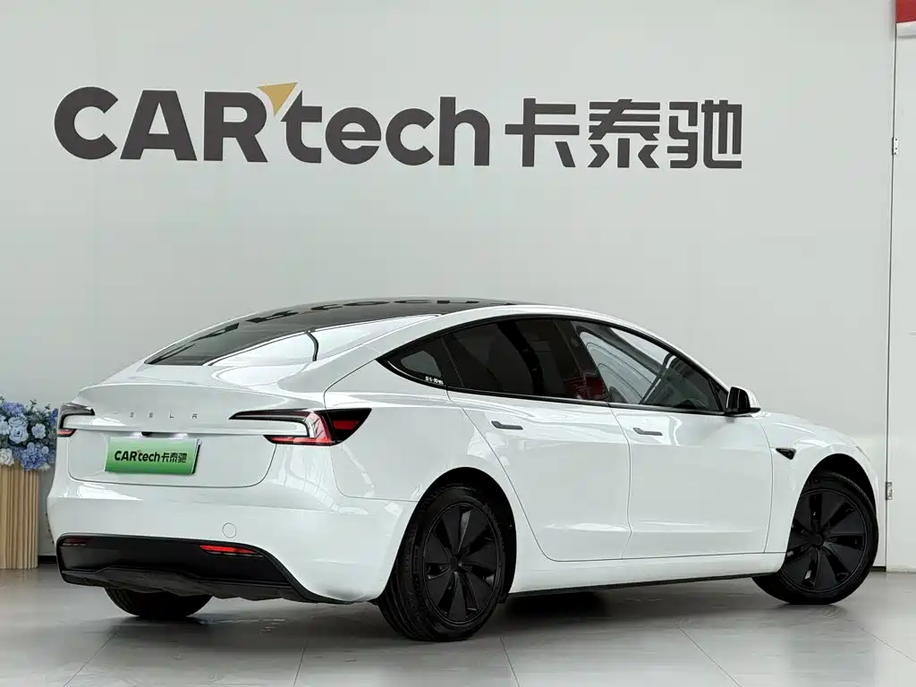 Tesla Model 3 — фото 3
