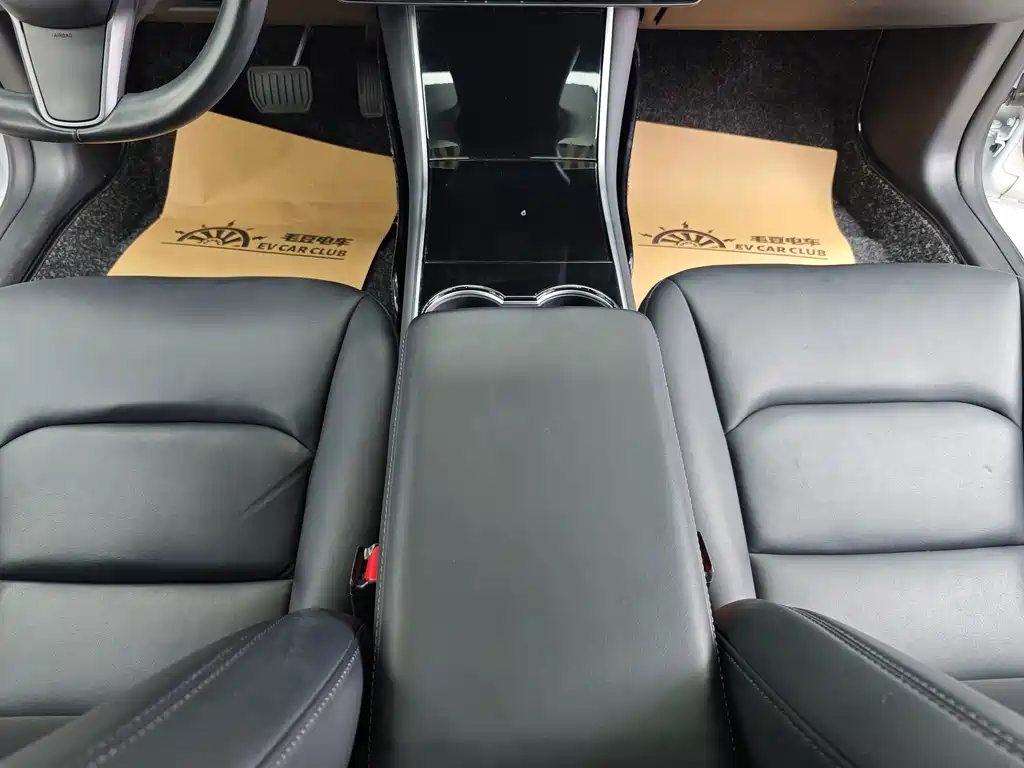 Tesla Model 3 — фото 22
