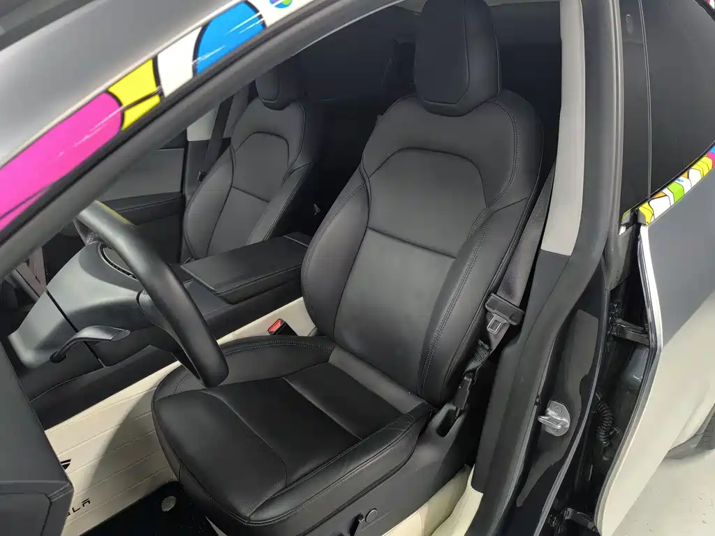 Tesla Model Y — фото 17