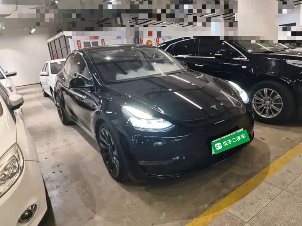 Tesla Model Y — фото 4