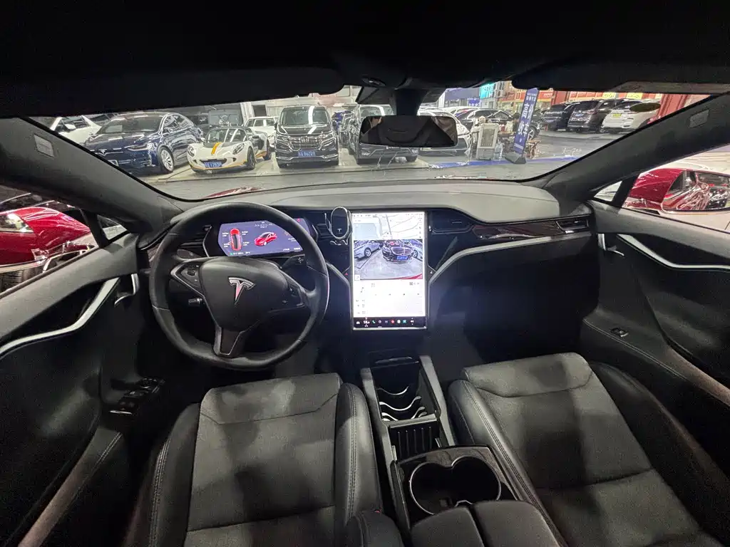 Tesla Model S — фото 13