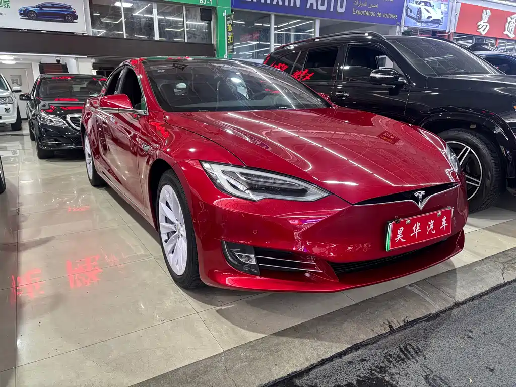 Tesla Model S — фото 3