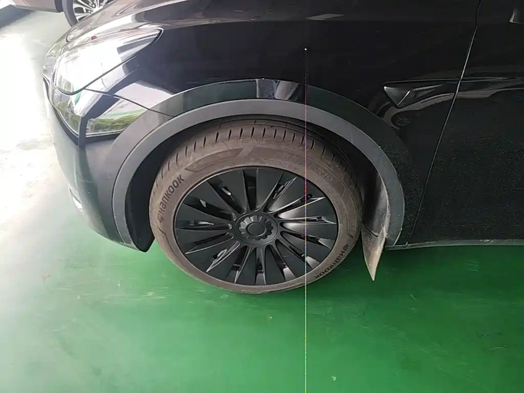 Tesla Model Y — фото 23