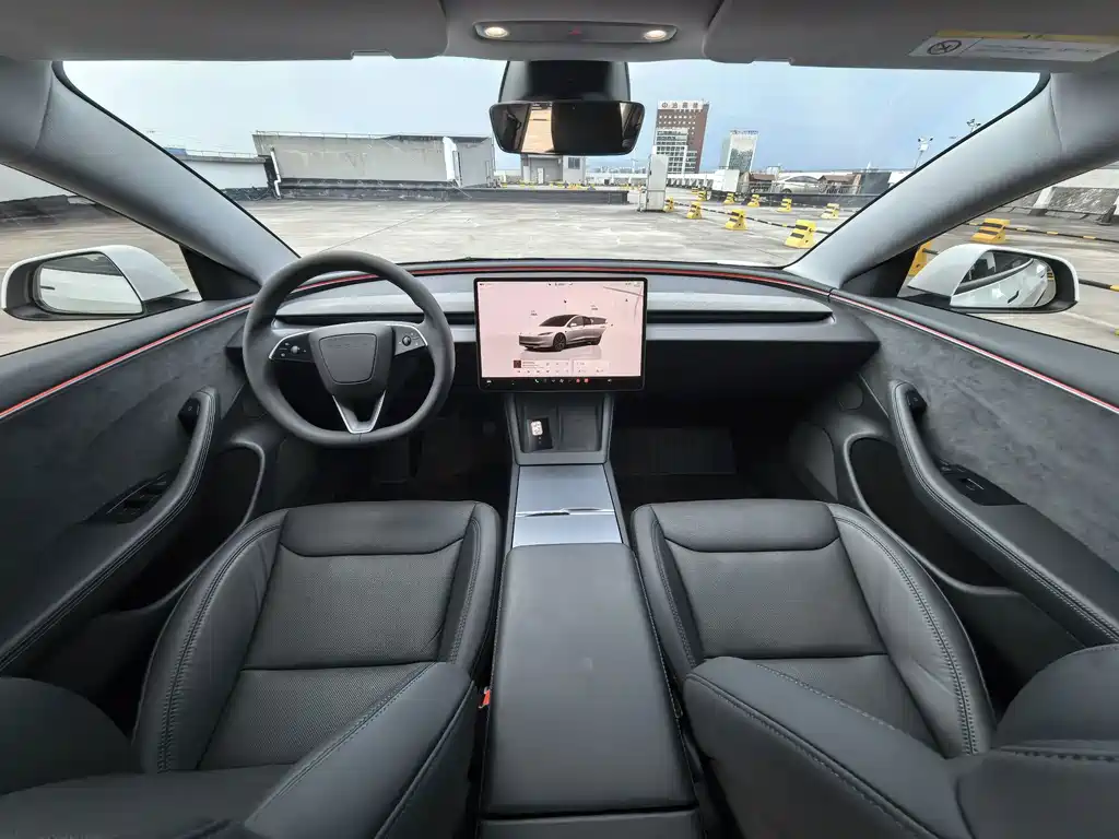 Tesla Model 3 — фото 10