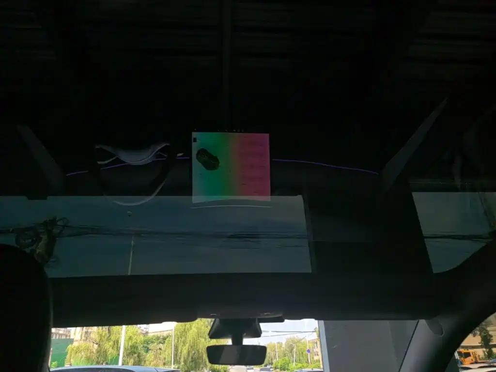 Tesla Model Y — фото 18
