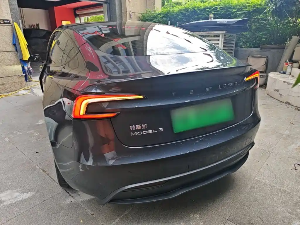 Tesla Model 3 — фото 6