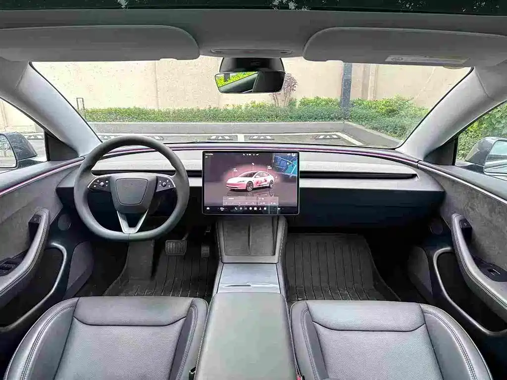 Tesla Model 3 — фото 5