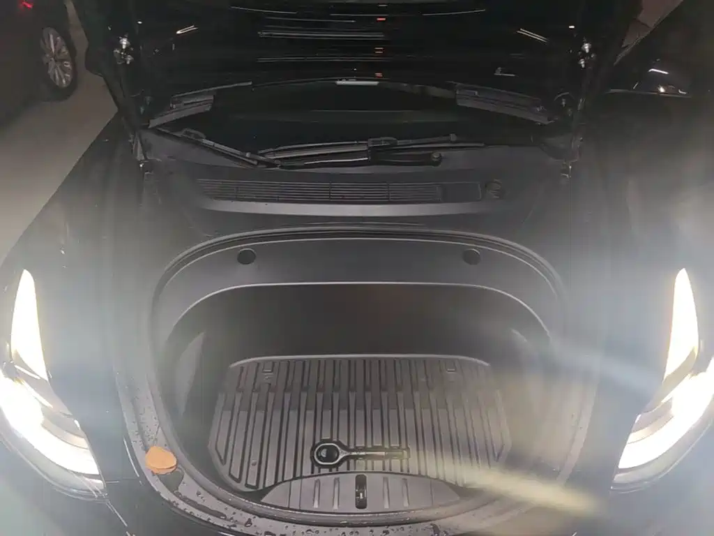 Tesla Model 3 — фото 20