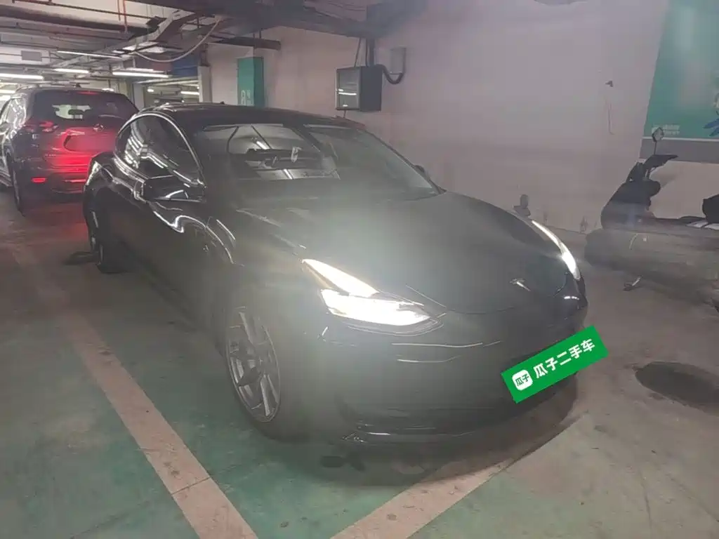 Tesla Model 3 — фото 4