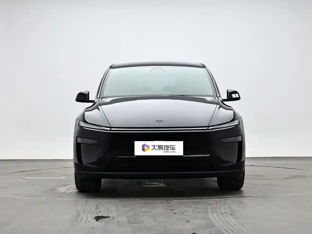 Tesla Model Y L — фото 2