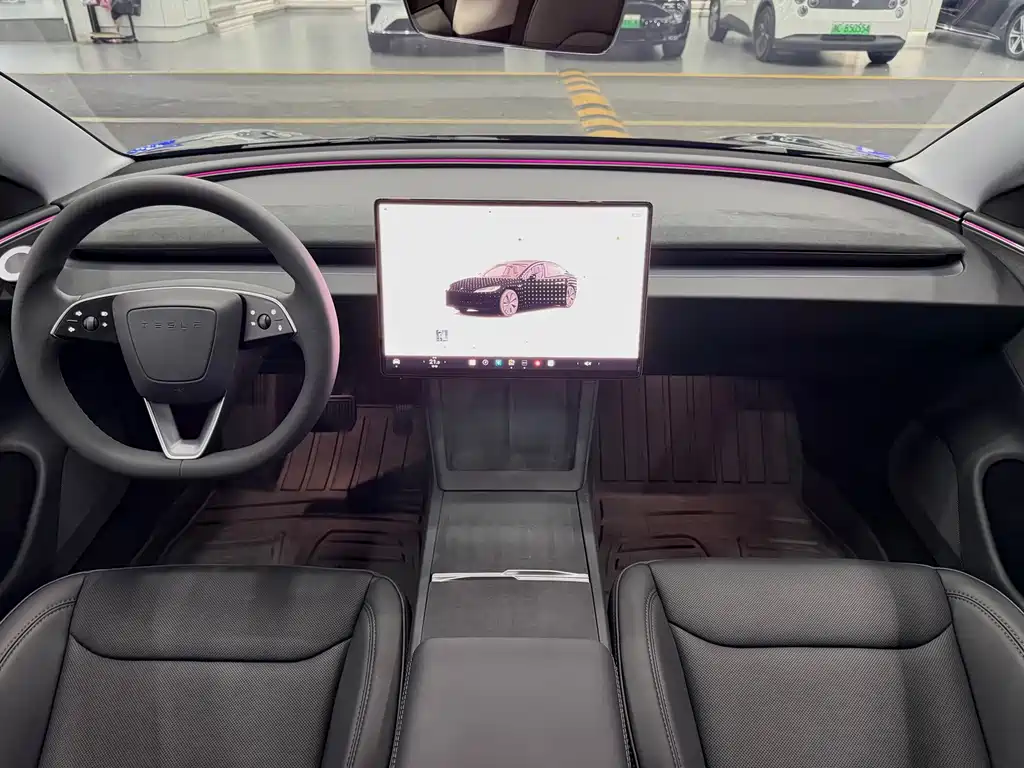 Tesla Model 3 — фото 11