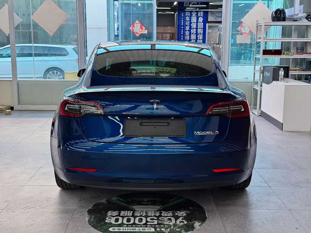 Tesla Model 3 — фото 6