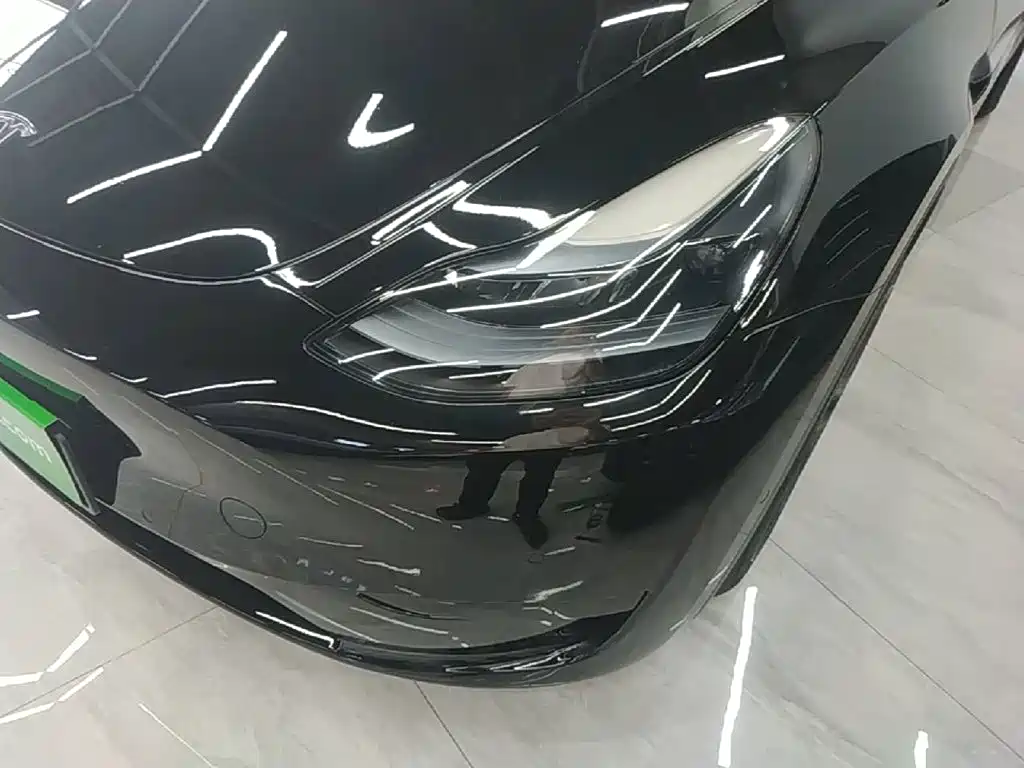 Tesla Model Y — фото 24