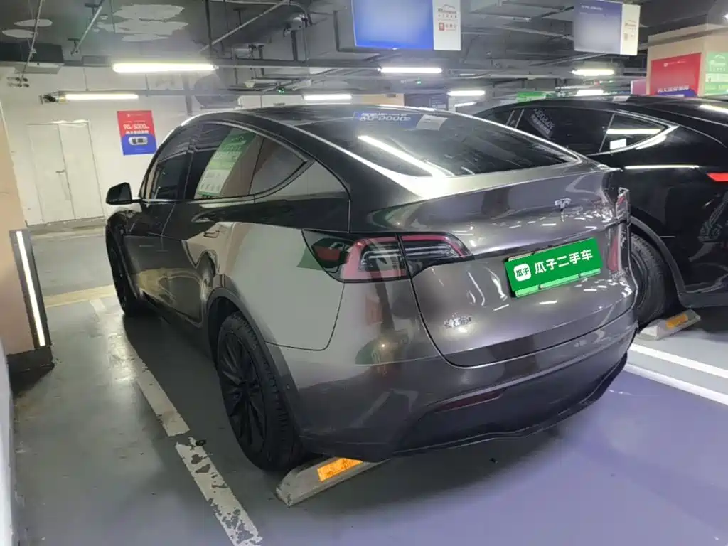 Tesla Model Y — фото 5