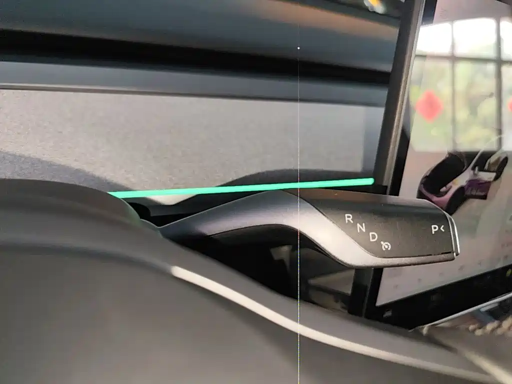 Tesla Model Y — фото 14