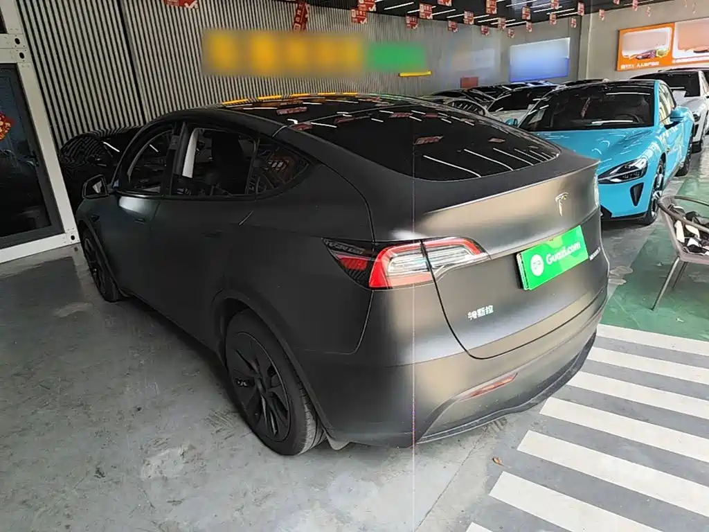 Tesla Model Y — фото 5