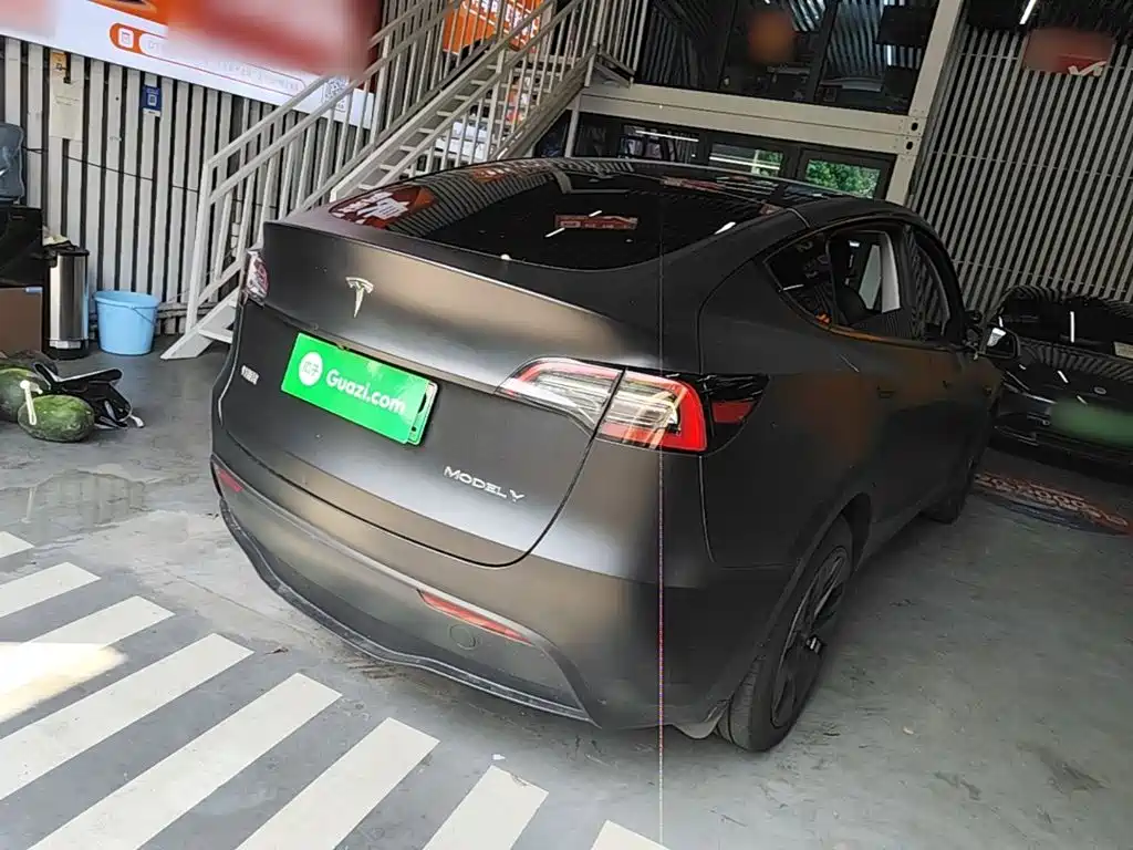 Tesla Model Y — фото 7