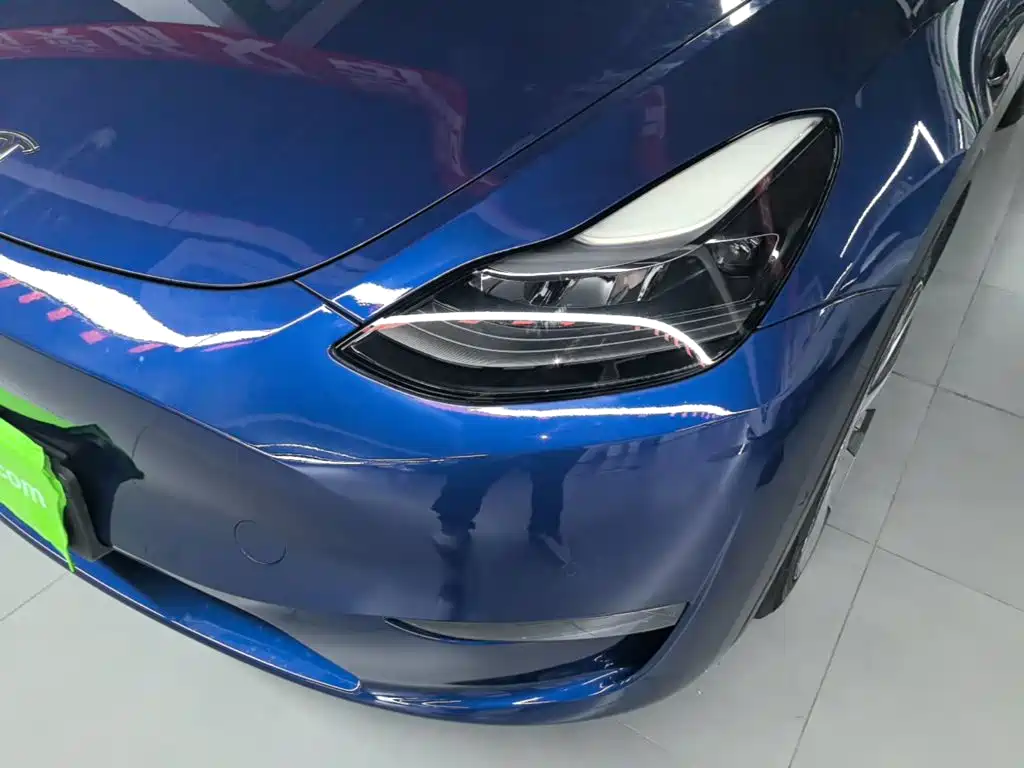 Tesla Model Y — фото 24