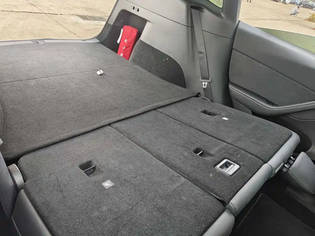 Tesla Model Y — фото 26