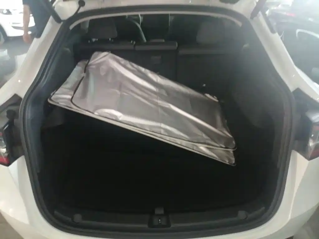 Tesla Model Y — фото 19