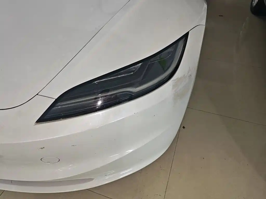 Tesla Model 3 — фото 24