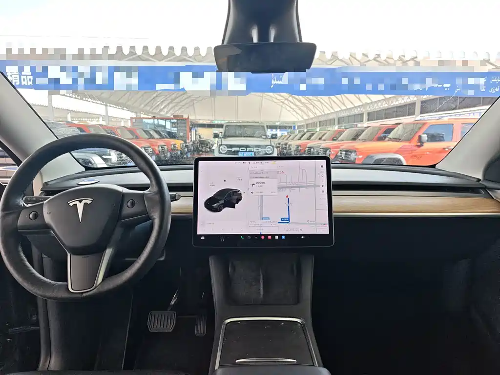 Tesla Model Y — фото 5