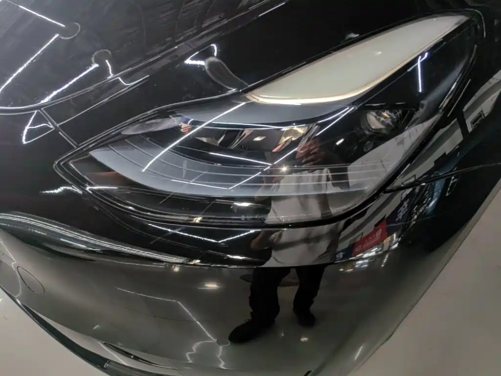 Tesla Model Y — фото 24