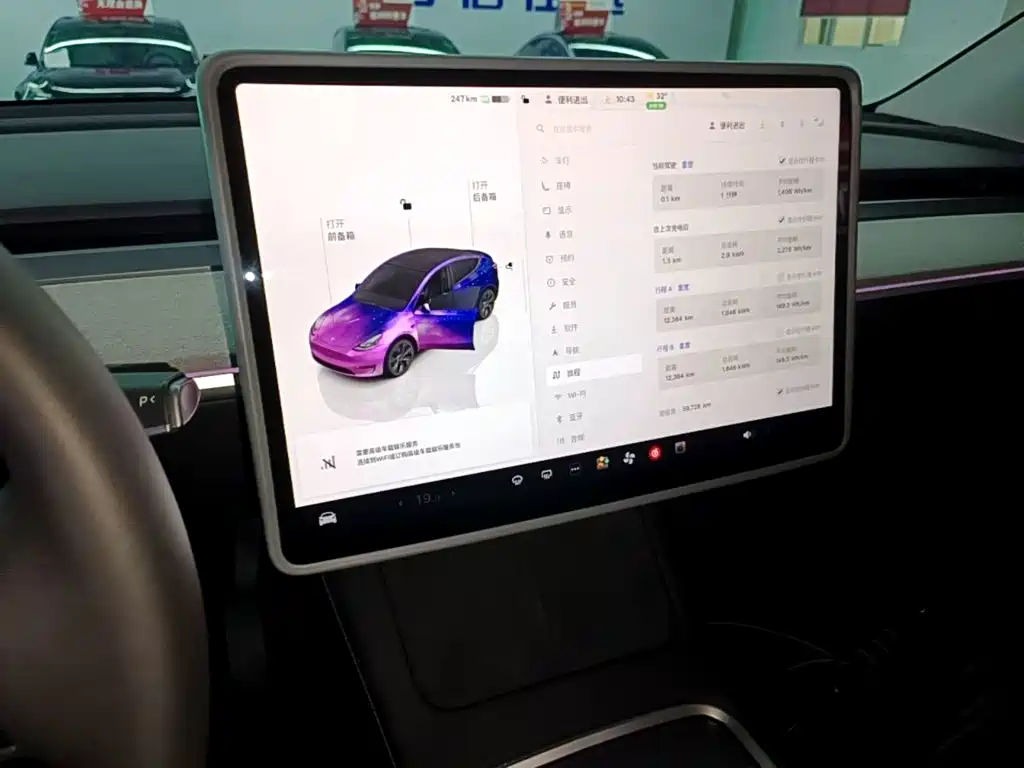 Tesla Model Y — фото 13