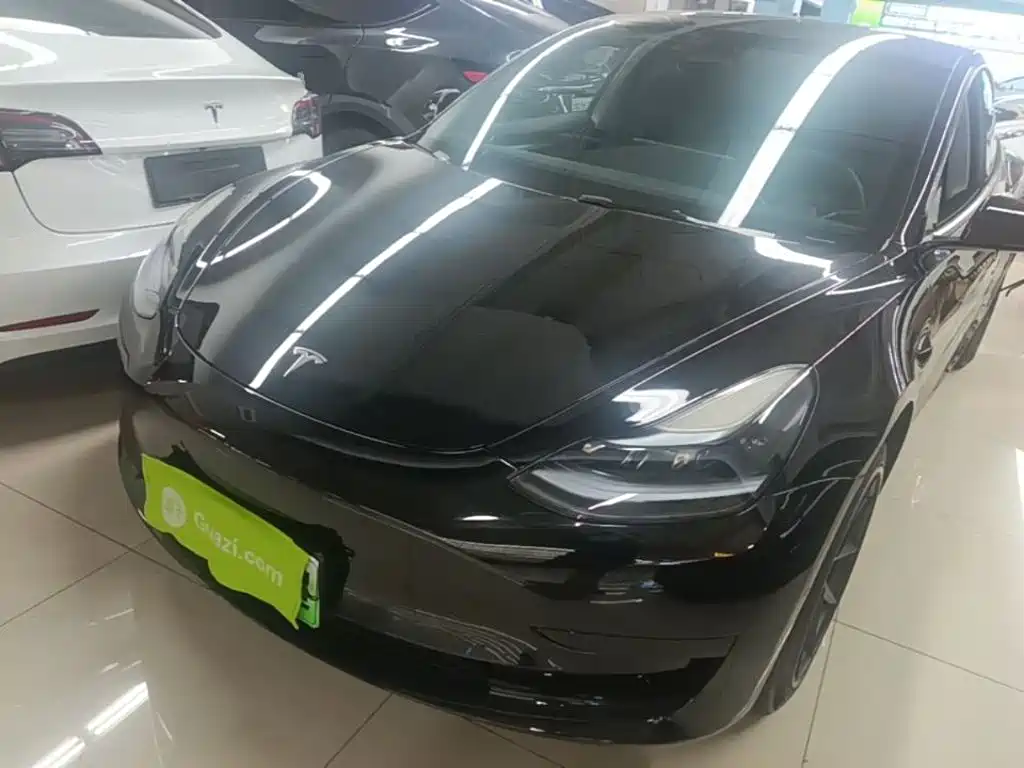 Tesla Model 3 — фото 2