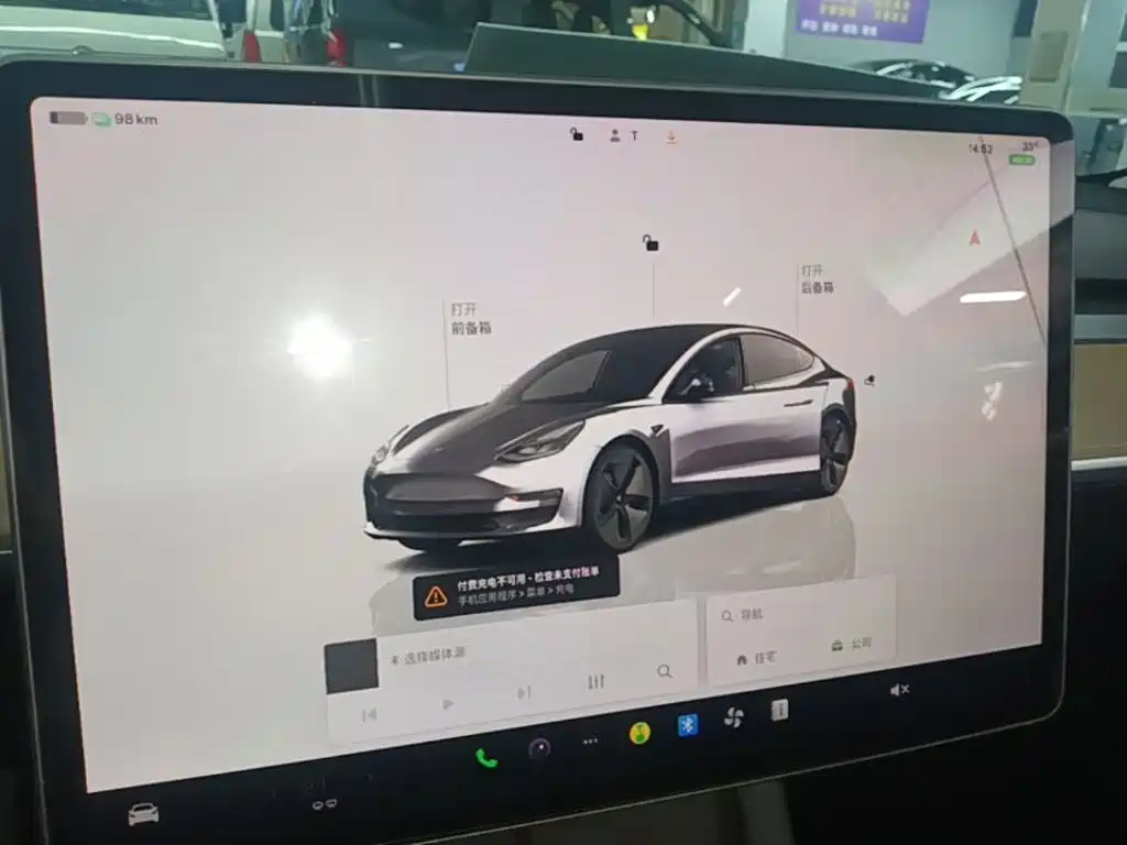 Tesla Model 3 — фото 13