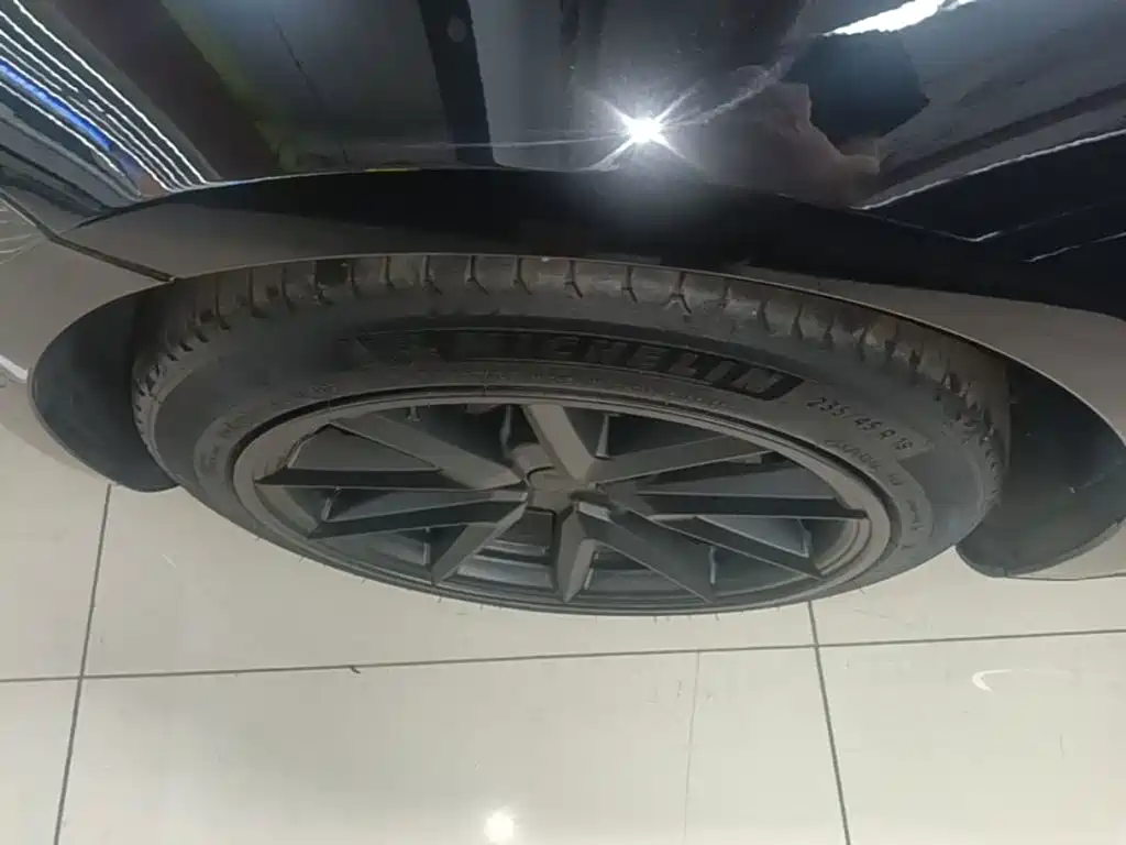 Tesla Model 3 — фото 23