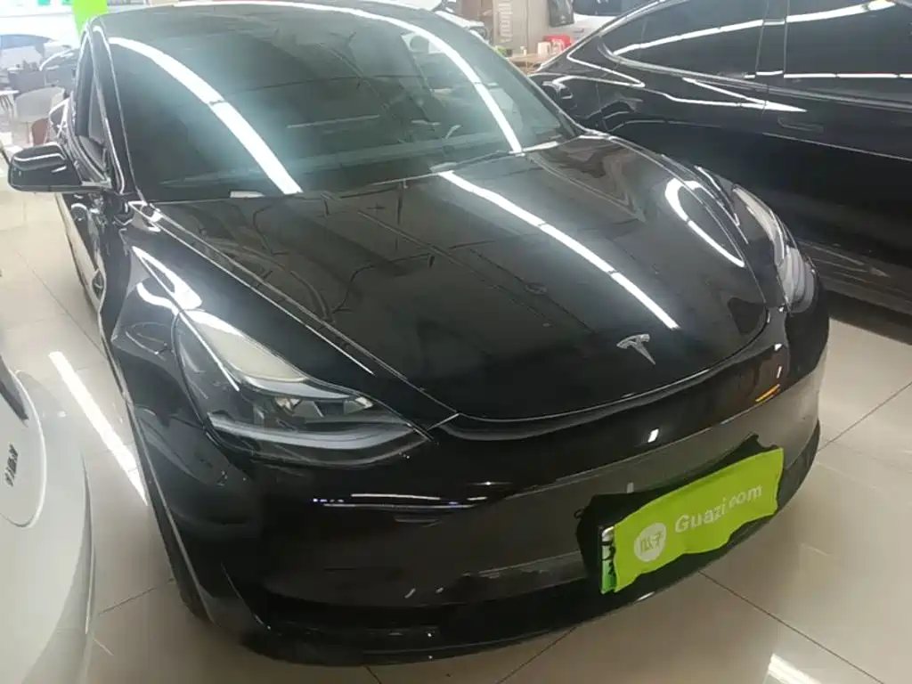 Tesla Model 3 — фото 4
