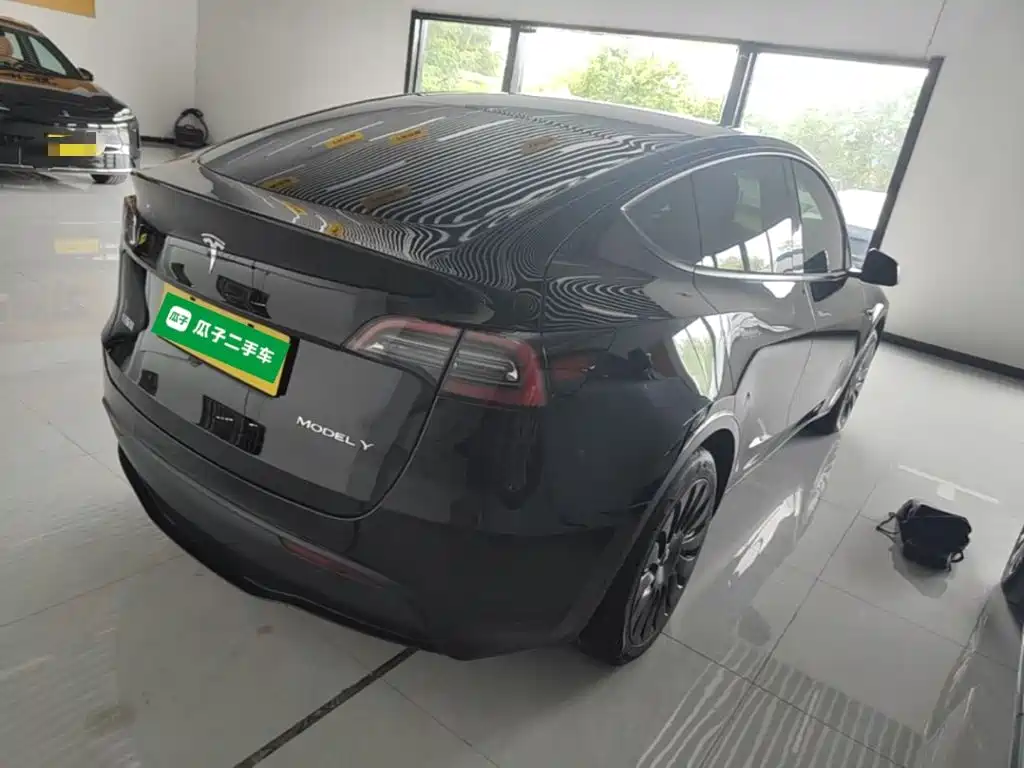 Tesla Model Y — фото 7