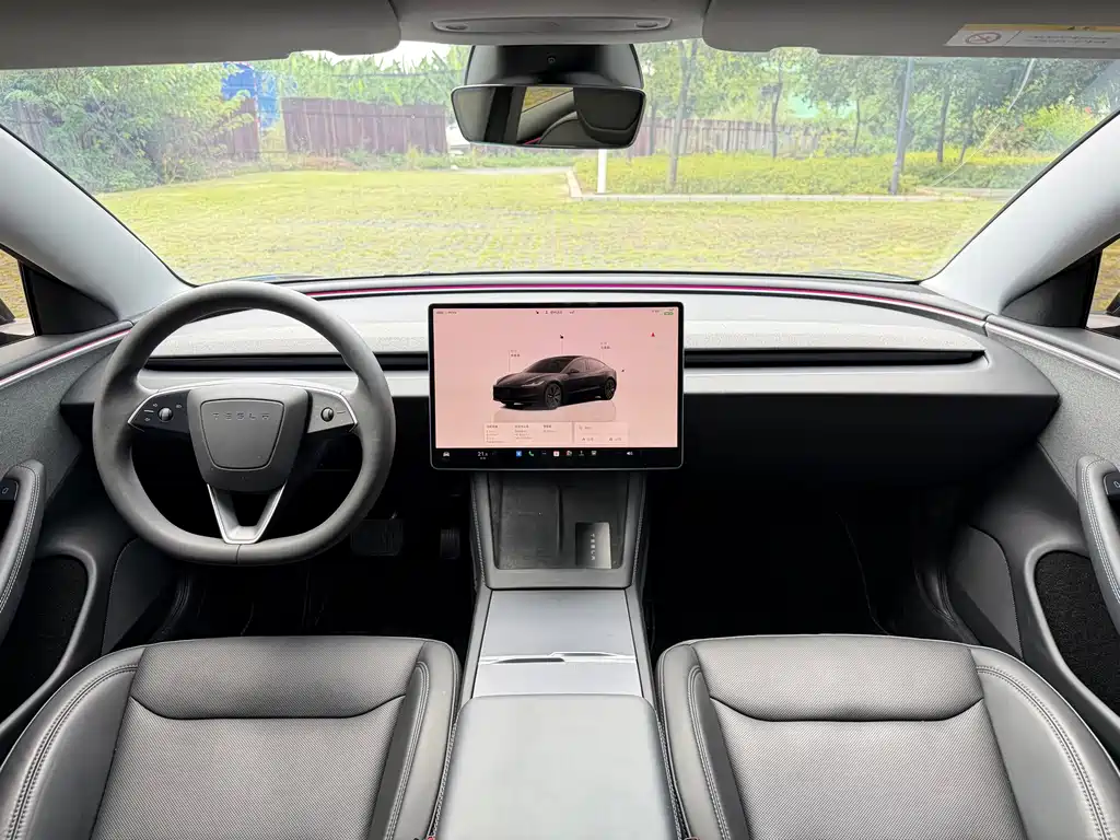 Tesla Model 3 — фото 7