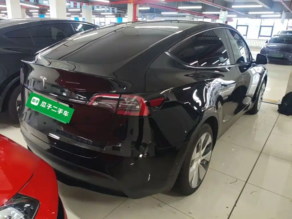 Tesla Model Y — фото 7
