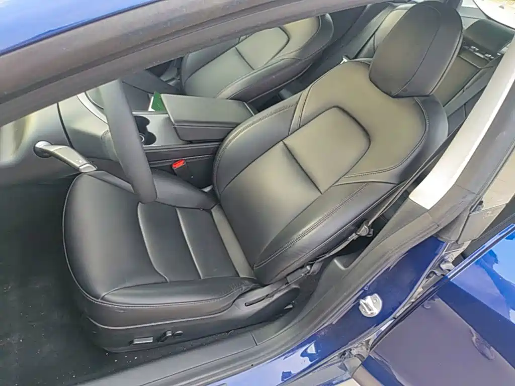 Tesla Model 3 — фото 15