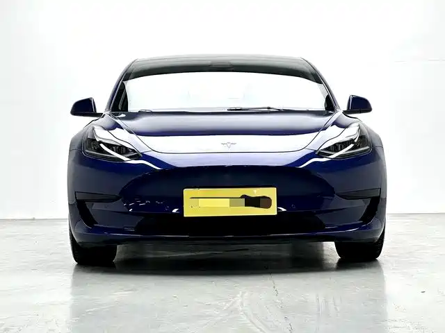 Tesla Model 3 — фото 2