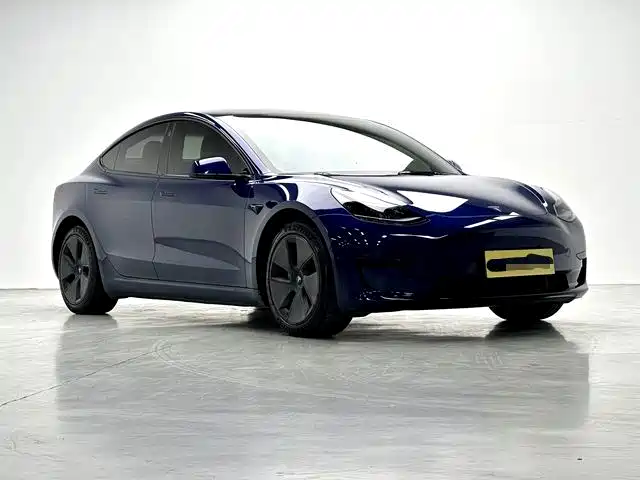 Tesla Model 3 — фото 3