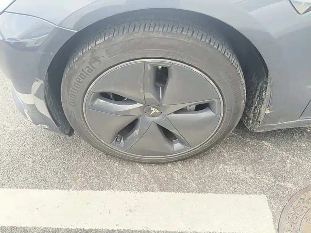Tesla Model 3 — фото 23