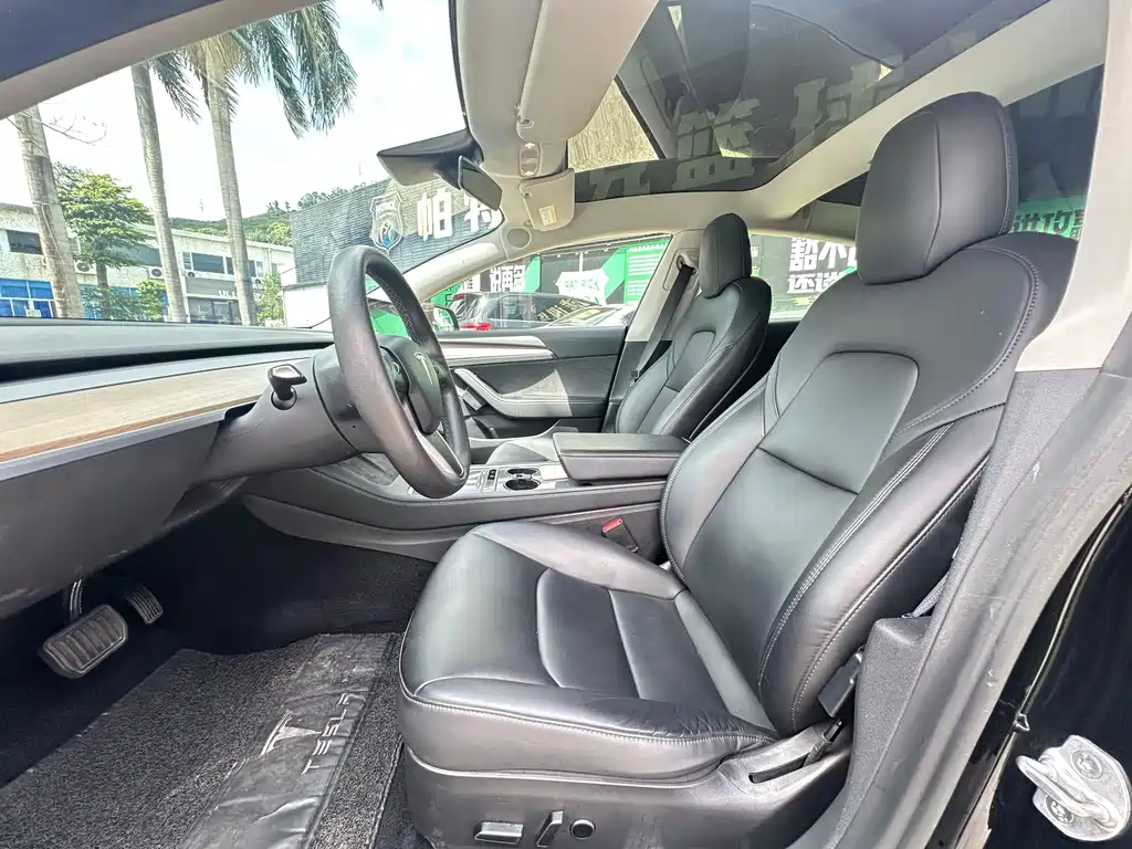 Tesla Model 3 — фото 13
